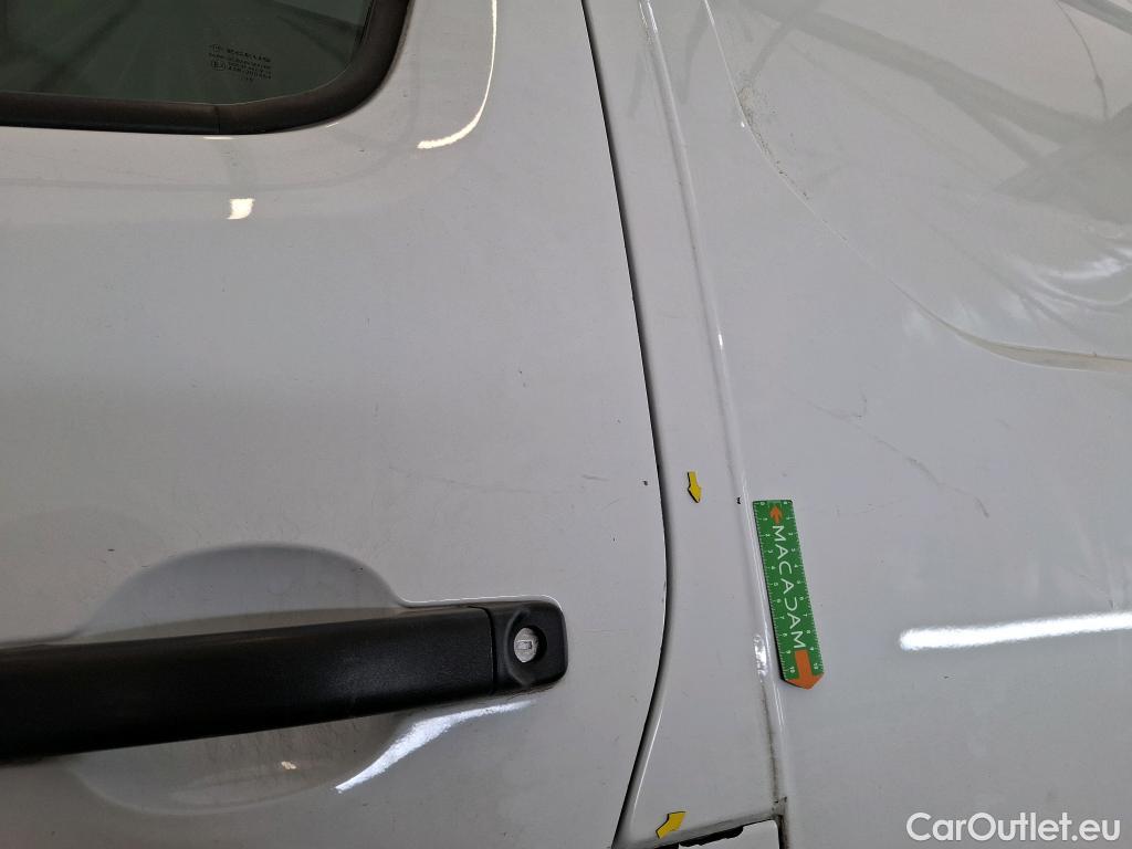  Renault  Trafic RENAULT  / 2014 / 4P / Fourgon tôlé FG GCF L1H1 1000 dCi 95 E6 #33