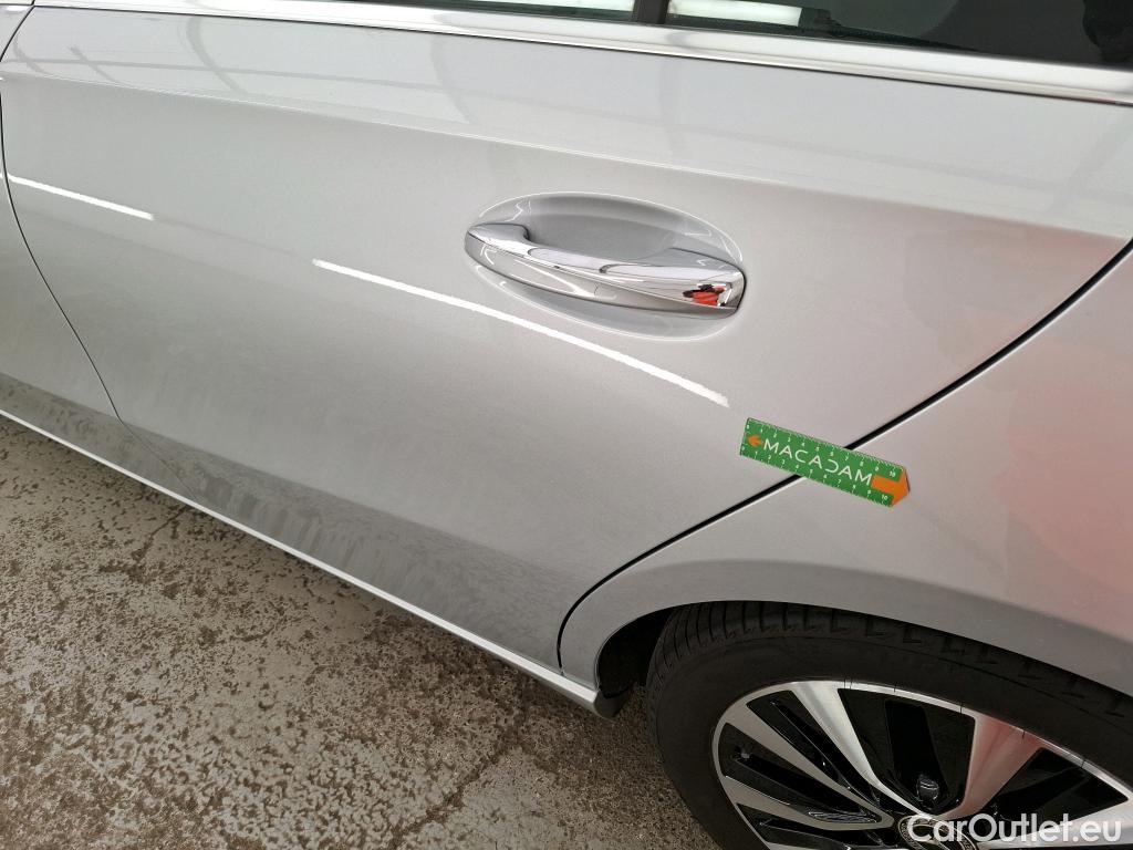  Mercedes  A-Klasse MERCEDES-BENZ Classe A Berline / 2018 / 4P / Berline A 180 d Business Line 8G-DCT #6