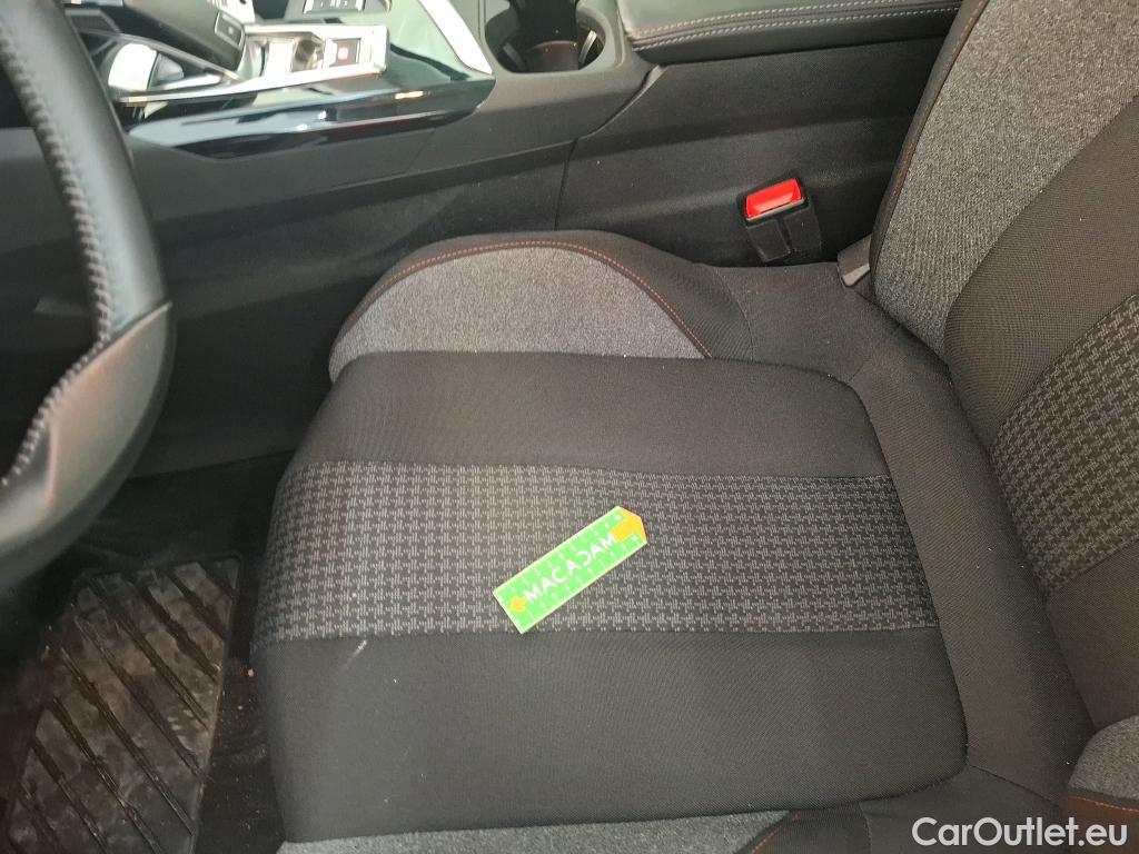  Peugeot  3008  Active Pack 1.5 HDi 130CV BVA8 E6d #32