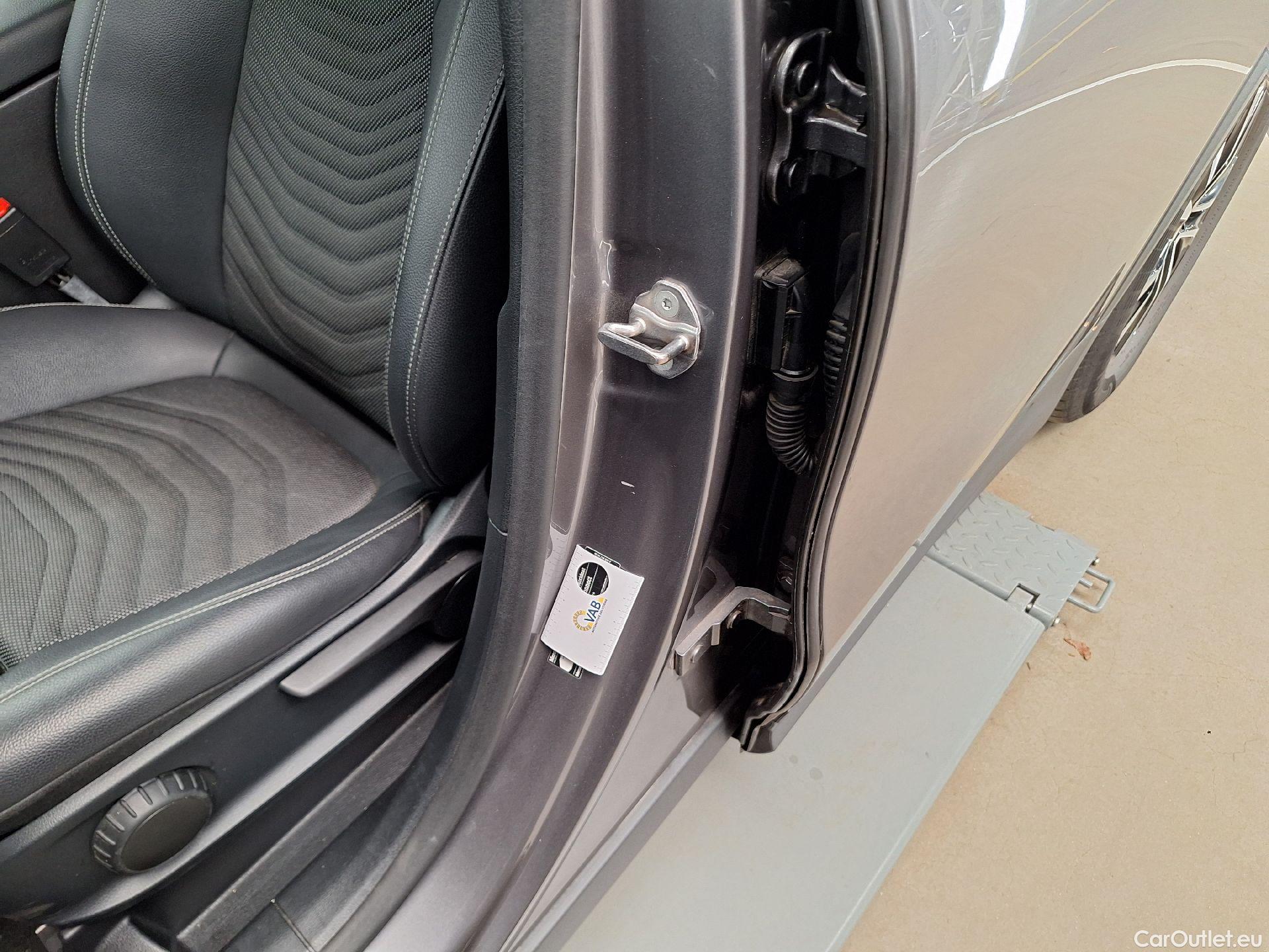  Mercedes  GLA Mercedes,  '20 PHEV, Mercedes-Benz   250e Business Solution 5d #3