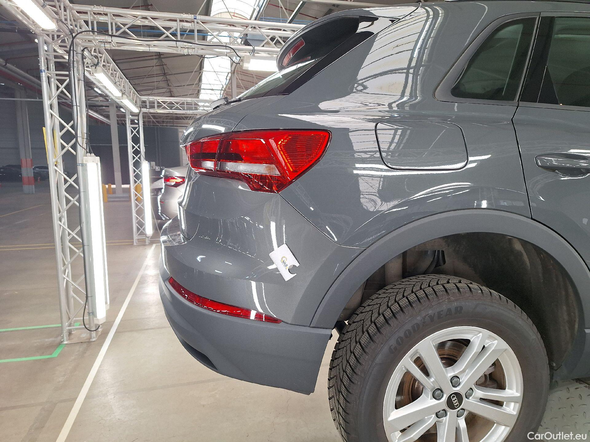  Audi  Q3 Audi,  '18 PHEV, Audi  45 TFSI e S tronic 5d #3