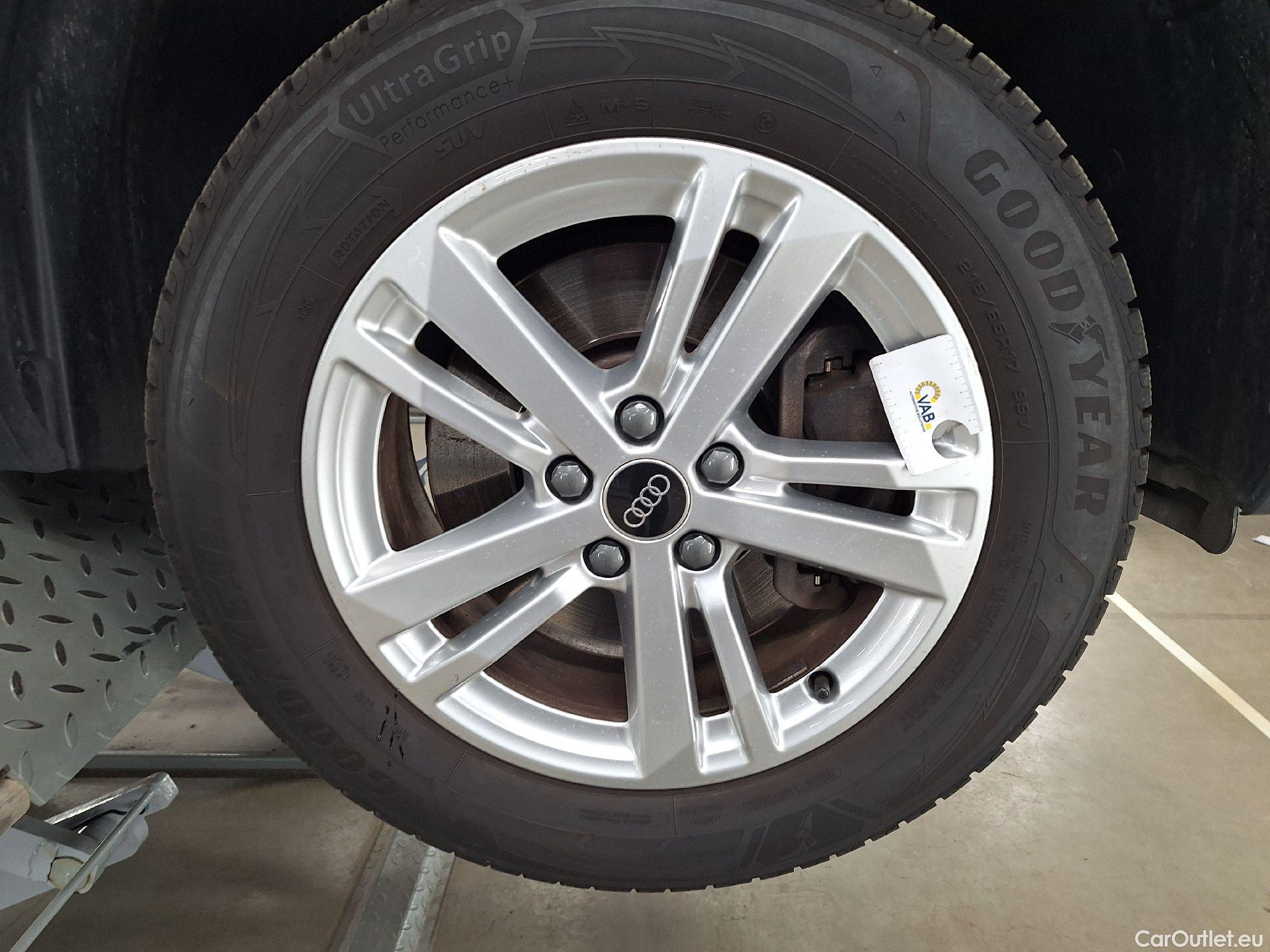  Audi  Q3 Audi,  '18 PHEV, Audi  45 TFSI e S tronic 5d #9