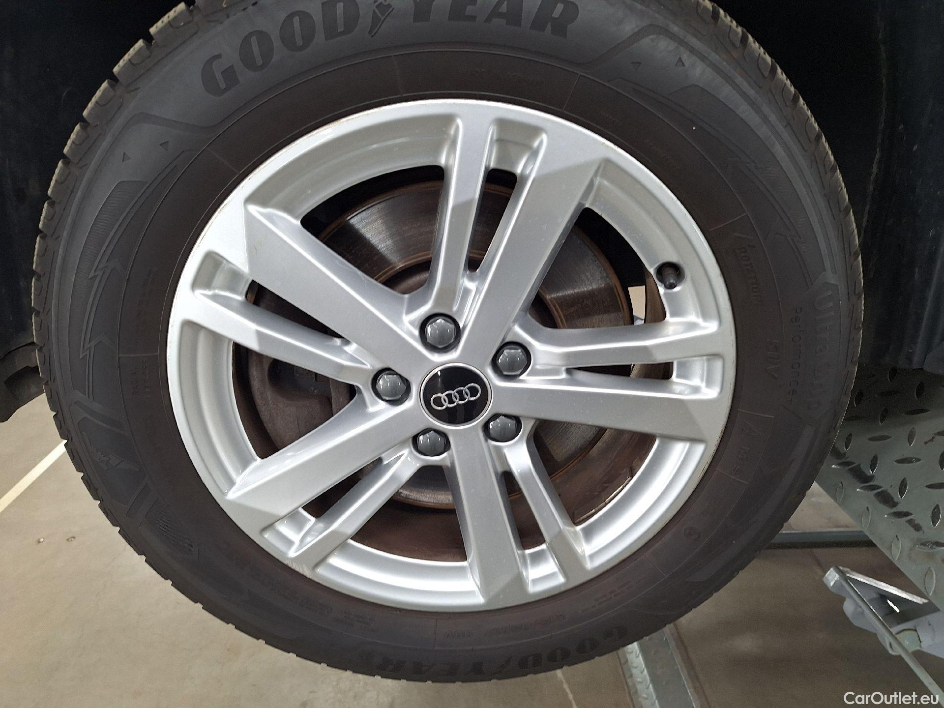  Audi  Q3 Audi,  '18 PHEV, Audi  45 TFSI e S tronic 5d #7