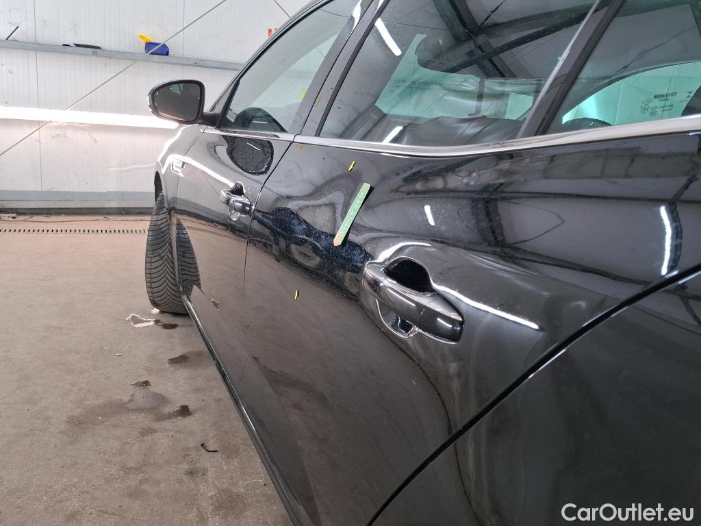  Renault  Megane RENAULT Mégane Berline / 2020 / 5P / Berline techno TCe 140 #2