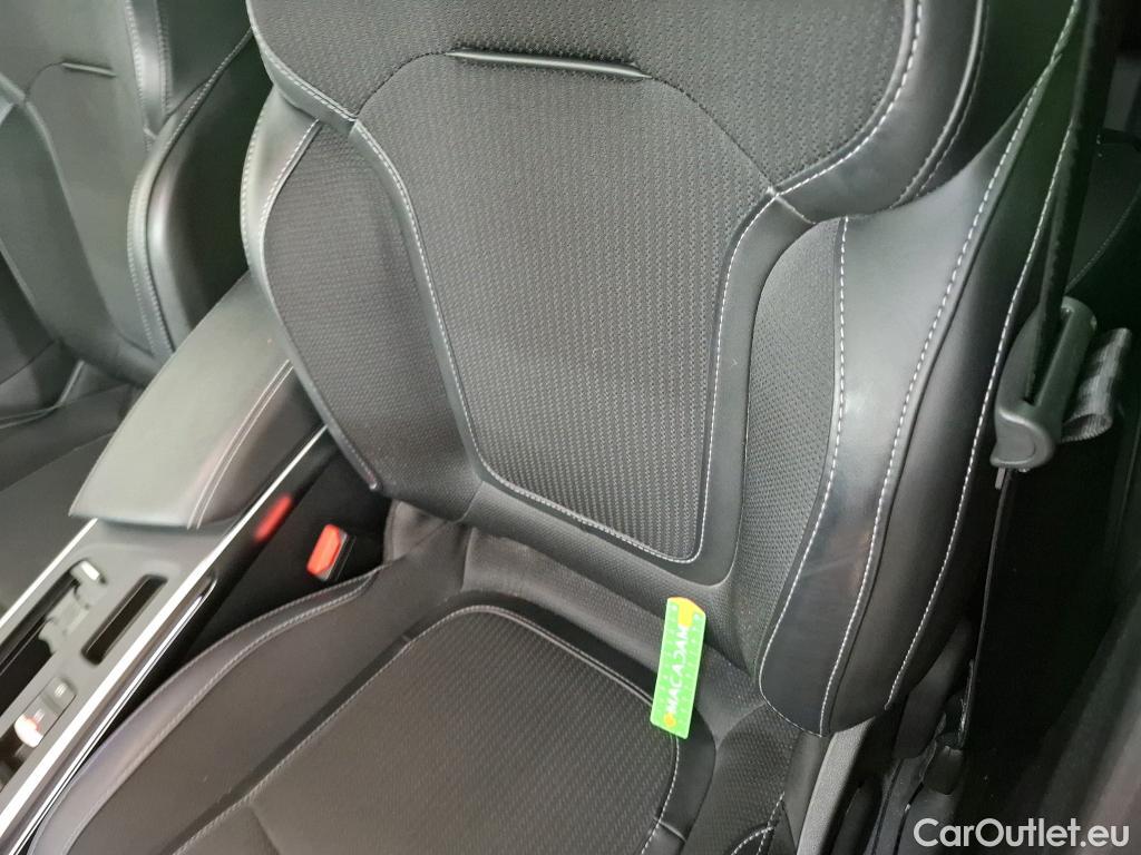  Renault  Megane RENAULT Mégane Berline / 2020 / 5P / Berline techno TCe 140 #15
