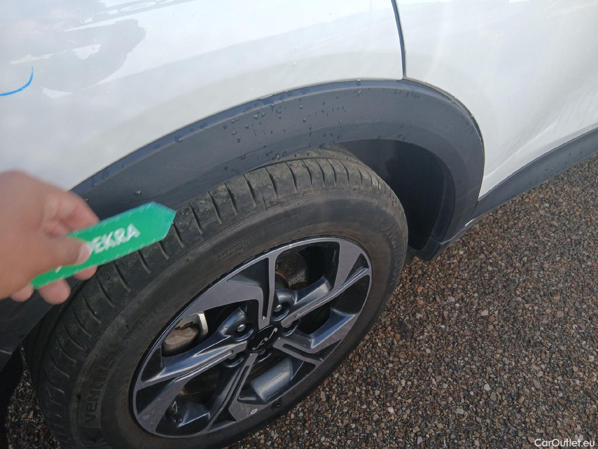  KIA  XCeed KIA  / 2019 / 5P / todoterreno 1.0 T-GDi Drive 88kW (120CV) #22