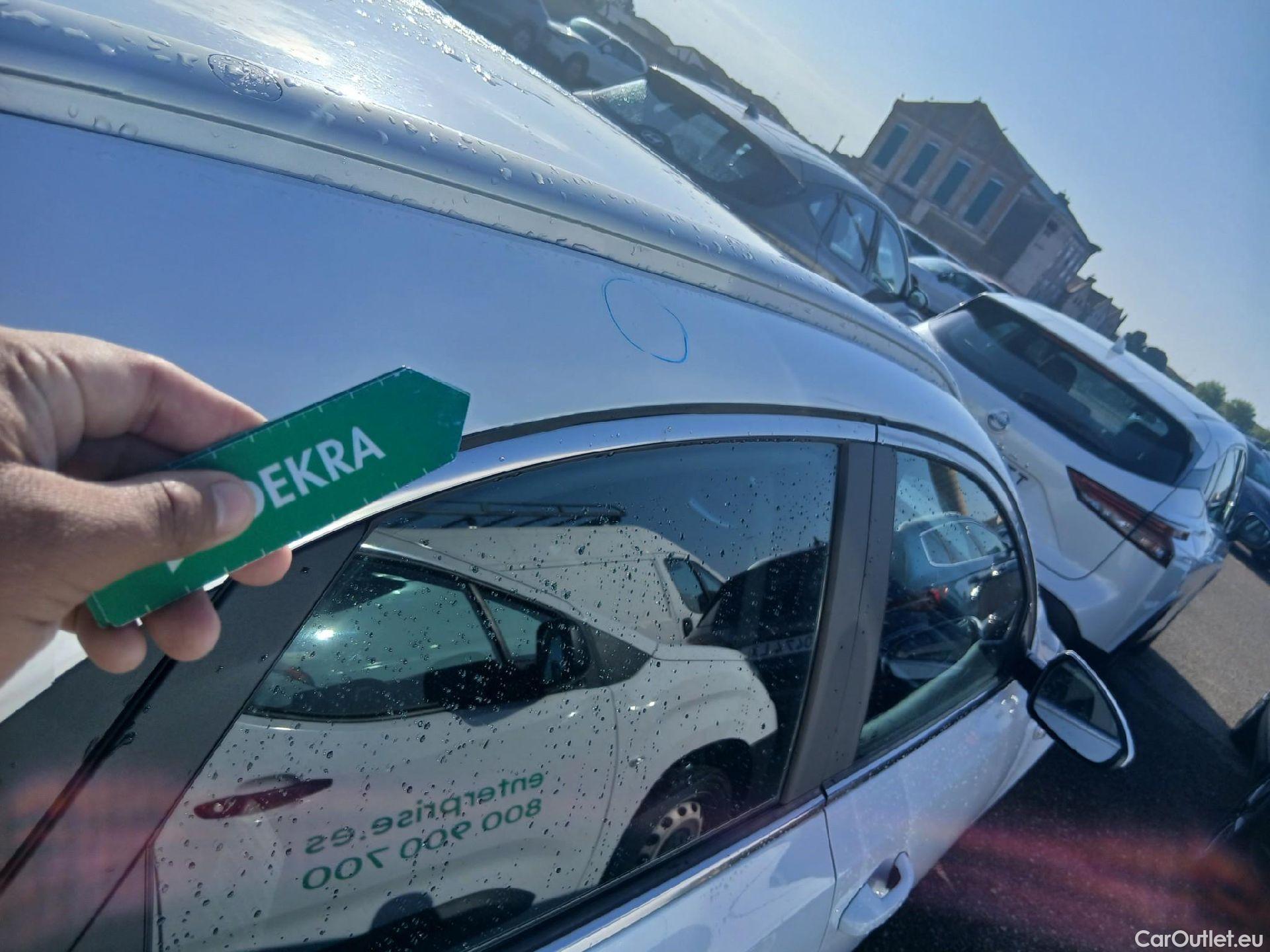  KIA  XCeed KIA  / 2019 / 5P / todoterreno 1.0 T-GDi Drive 88kW (120CV) #24