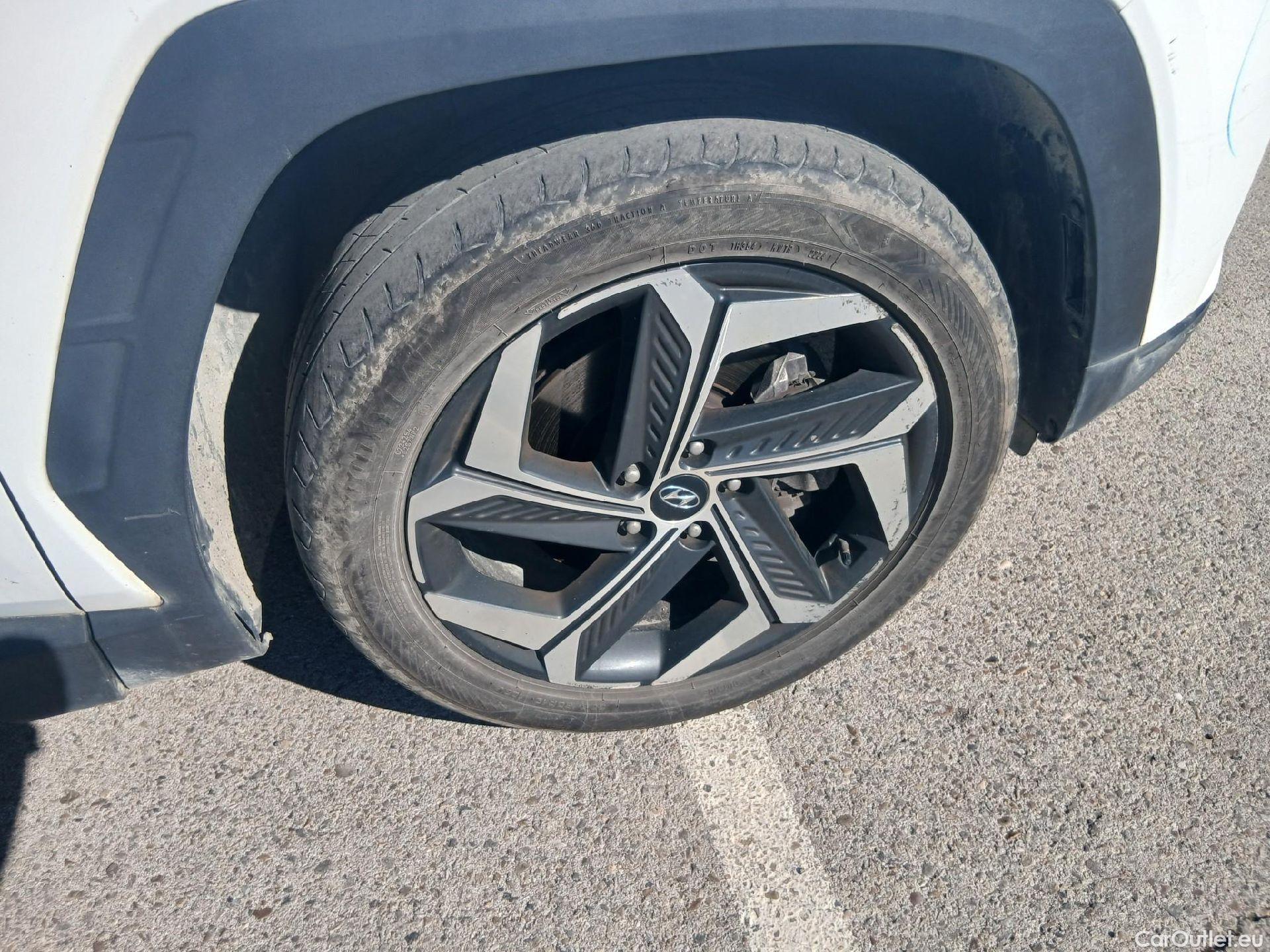  Hyundai  Tucson HYUNDAI  / 2020 / 5P / todoterreno 1.6 TGDI PHEV 195kW Maxx Auto 4X4 #37