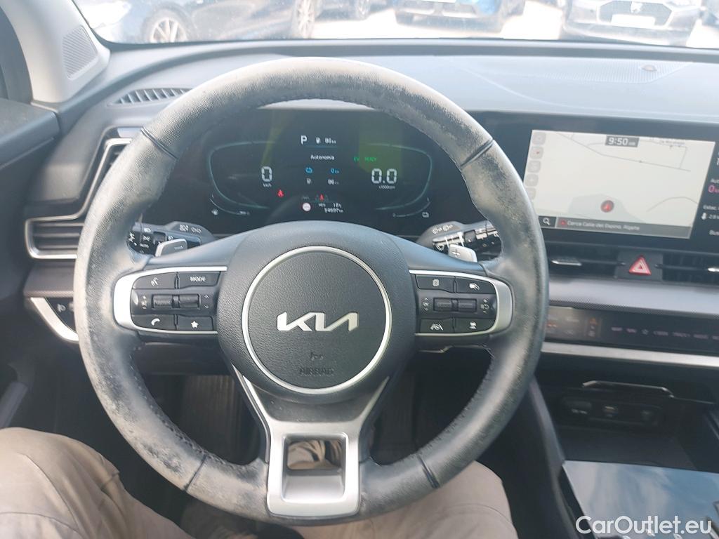  KIA  Sportage KIA  / 2022 / 5P / todoterreno 1.6 T-GDi PHEV 198kW (265CV) Drive 4X4 #32