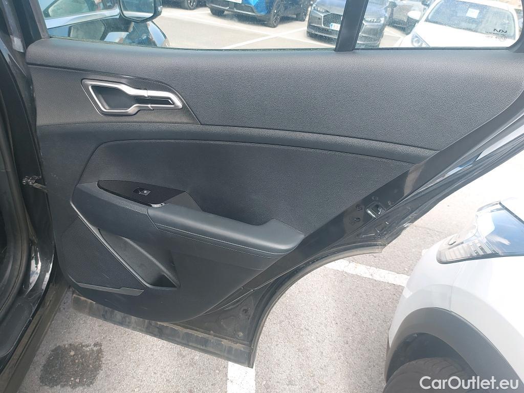  KIA  Sportage KIA  / 2022 / 5P / todoterreno 1.6 T-GDi PHEV 198kW (265CV) Drive 4X4 #28