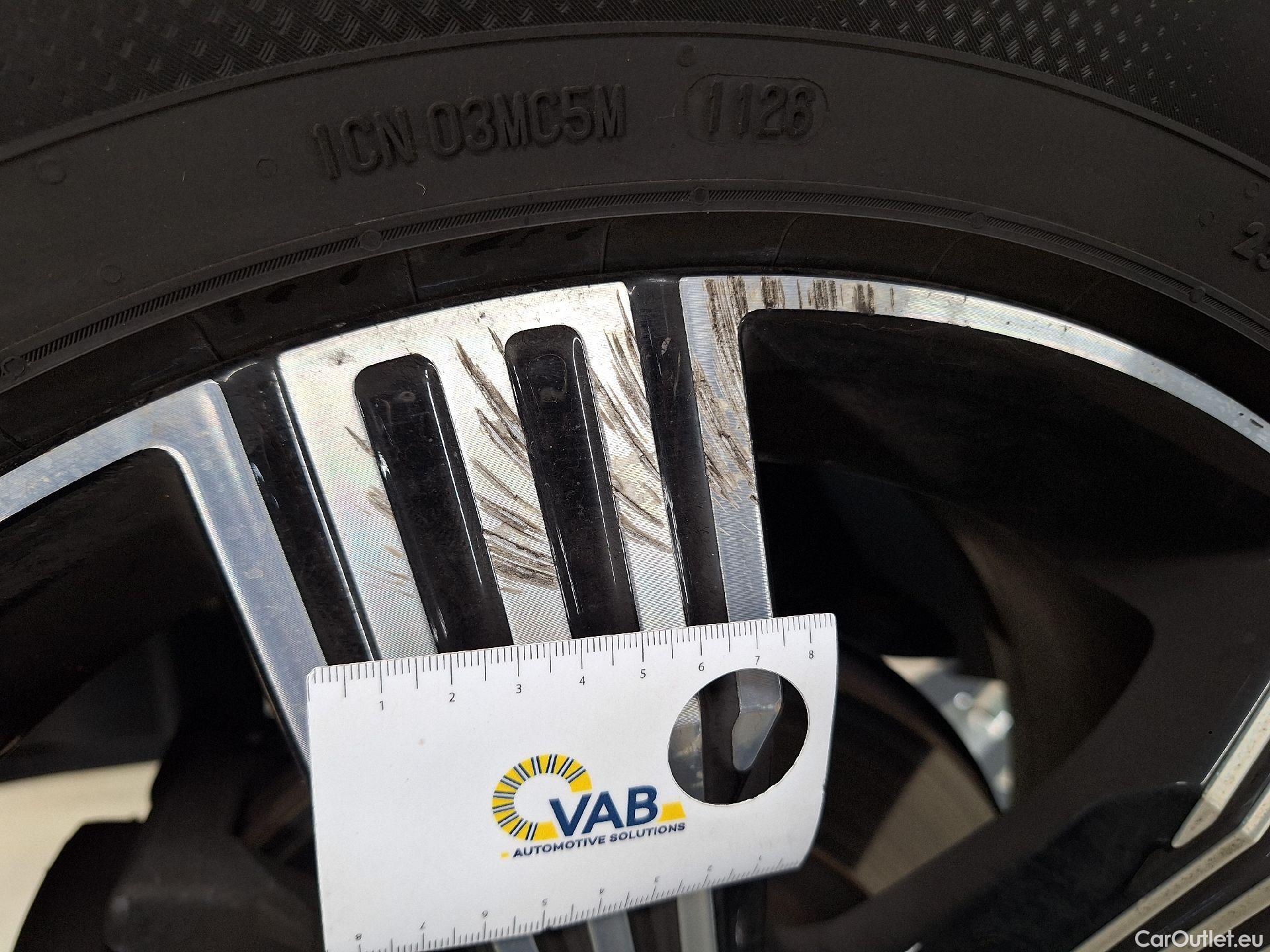  Volvo  XC 40 Volvo, XC40 '17, Volvo XC40 D3 Geartronic Inscription 5d #20