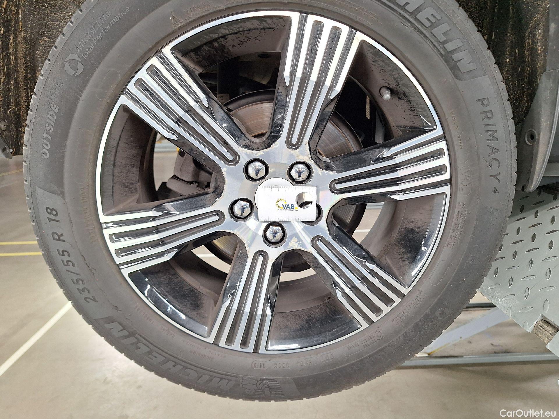  Volvo  XC 40 Volvo, XC40 '17, Volvo XC40 D3 Geartronic Inscription 5d #23