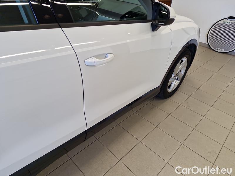  Audi  Q3  (F3B)(11.2018->)  35 TFSI 110 Advanced AT #7