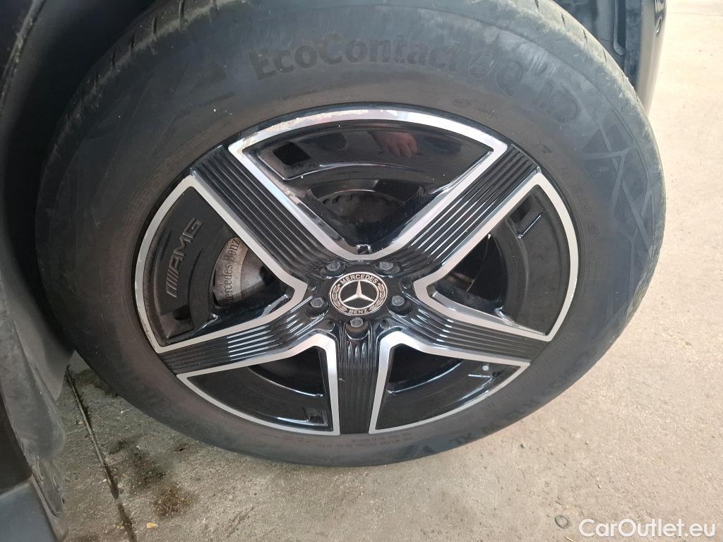  Mercedes  GLC MERCEDES-BENZ  / 2022 / 5P / SUV  300 e AMG Line 4MATIC #16