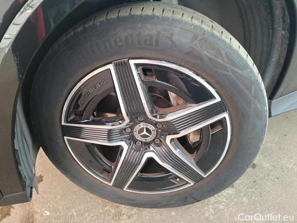  Mercedes  GLC MERCEDES-BENZ  / 2022 / 5P / SUV  300 e AMG Line 4MATIC #2