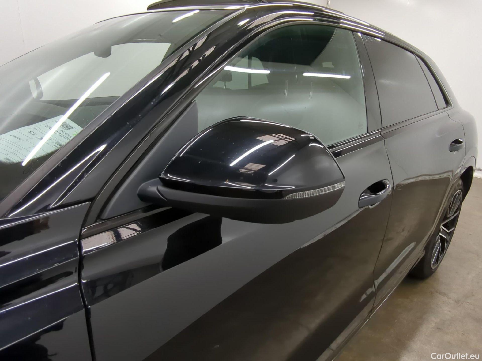  Audi  Q8 AUDI  5p SUV 50 TDI 286ch quattro tiptronic S line #36
