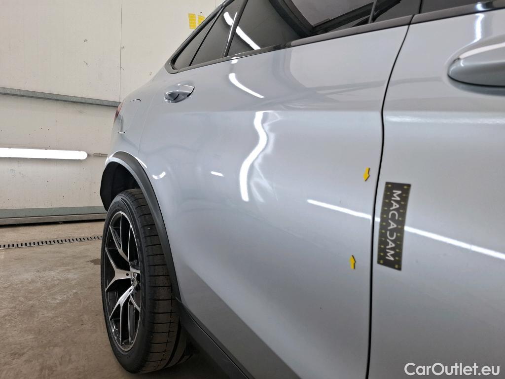  Mercedes  G-Klasee MERCEDES-BENZ GLC Coupe / 2019 / 5P / Coupé 2.0 GLC 300 DE AMG LINE 4MATIC #1