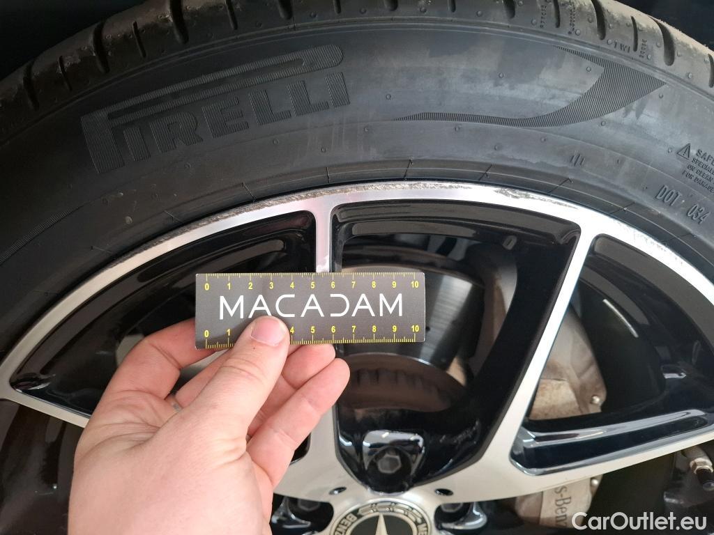  Mercedes  G-Klasee MERCEDES-BENZ GLC Coupe / 2019 / 5P / Coupé 2.0 GLC 300 DE AMG LINE 4MATIC #9