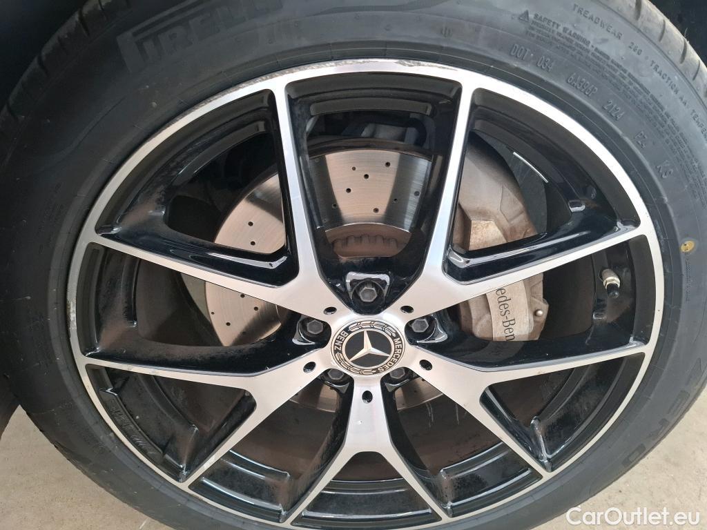  Mercedes  G-Klasee MERCEDES-BENZ GLC Coupe / 2019 / 5P / Coupé 2.0 GLC 300 DE AMG LINE 4MATIC #8
