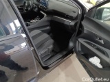  Peugeot  3008 PEUGEOT  / 2020 / 5P / SUV BLUEHDI 130 EAT8 SeS ACTIVE BUSINESS #71