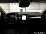  Volvo  XC 40 VOLVO XC40 / 2017 / 5P / SUV T3 AUTOMATICO MOMENTUM PRO #3
