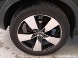  Volvo  XC 40 VOLVO XC40 / 2017 / 5P / SUV T3 AUTOMATICO MOMENTUM PRO #18