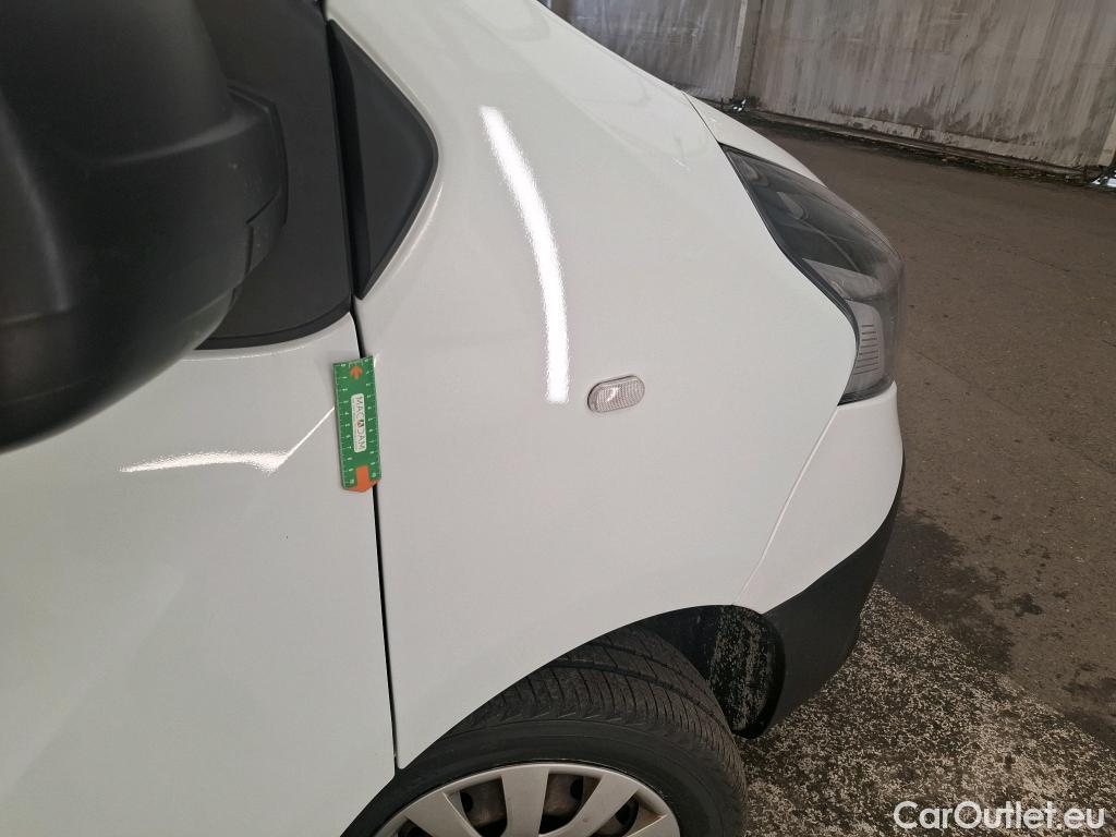  Renault  Trafic RENAULT  / 2019 / 4P / Fourgon tole FG GCF L1H1 1000 1.6 dCi 120 #37