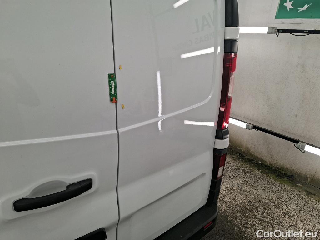  Renault  Trafic RENAULT  / 2019 / 4P / Fourgon tole FG GCF L1H1 1000 1.6 dCi 120 #18