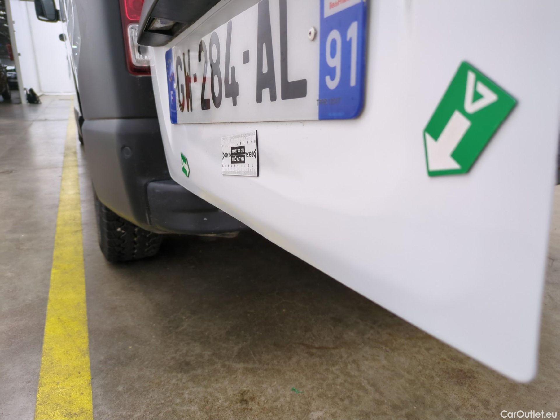  Renault  Trafic RENAULT  / 2021 / 4P / Fourgon tôlé FG GCF L2H1 3T Blue dCi 130 #42
