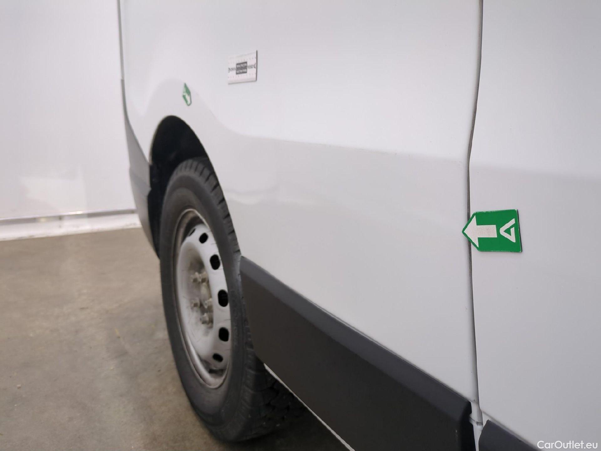  Renault  Trafic RENAULT  / 2021 / 4P / Fourgon tôlé FG GCF L2H1 3T Blue dCi 130 #64