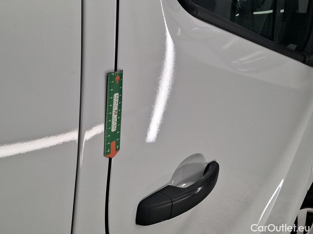  Renault  Trafic RENAULT  / 2019 / 4P / Fourgon tole FG GCF L1H1 1000 1.6 dCi 120 #34