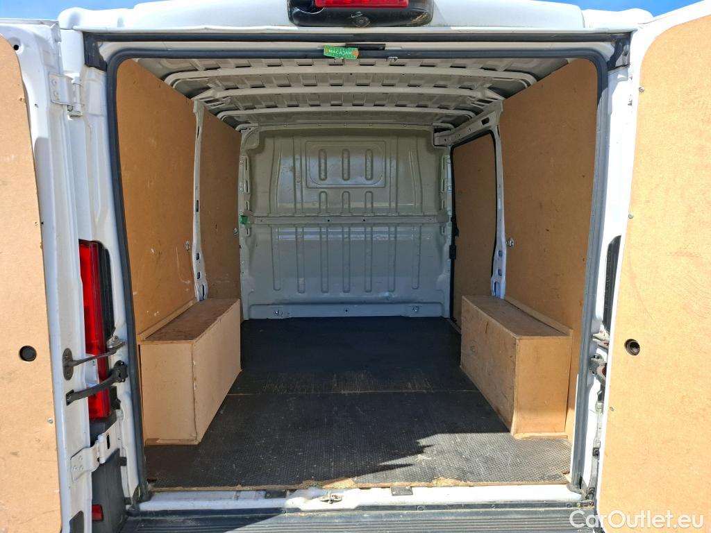  Fiat  Ducato FIAT  2014 4P Fourgon tôlé 3.0 C H1 2.3 Multijet 120 Pack Pro Nav #25
