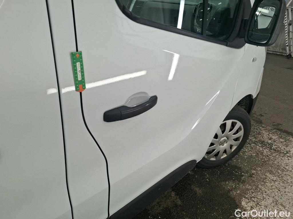  Renault  Trafic RENAULT  / 2019 / 4P / Fourgon tole FG GCF L1H1 1000 1.6 dCi 120 #33