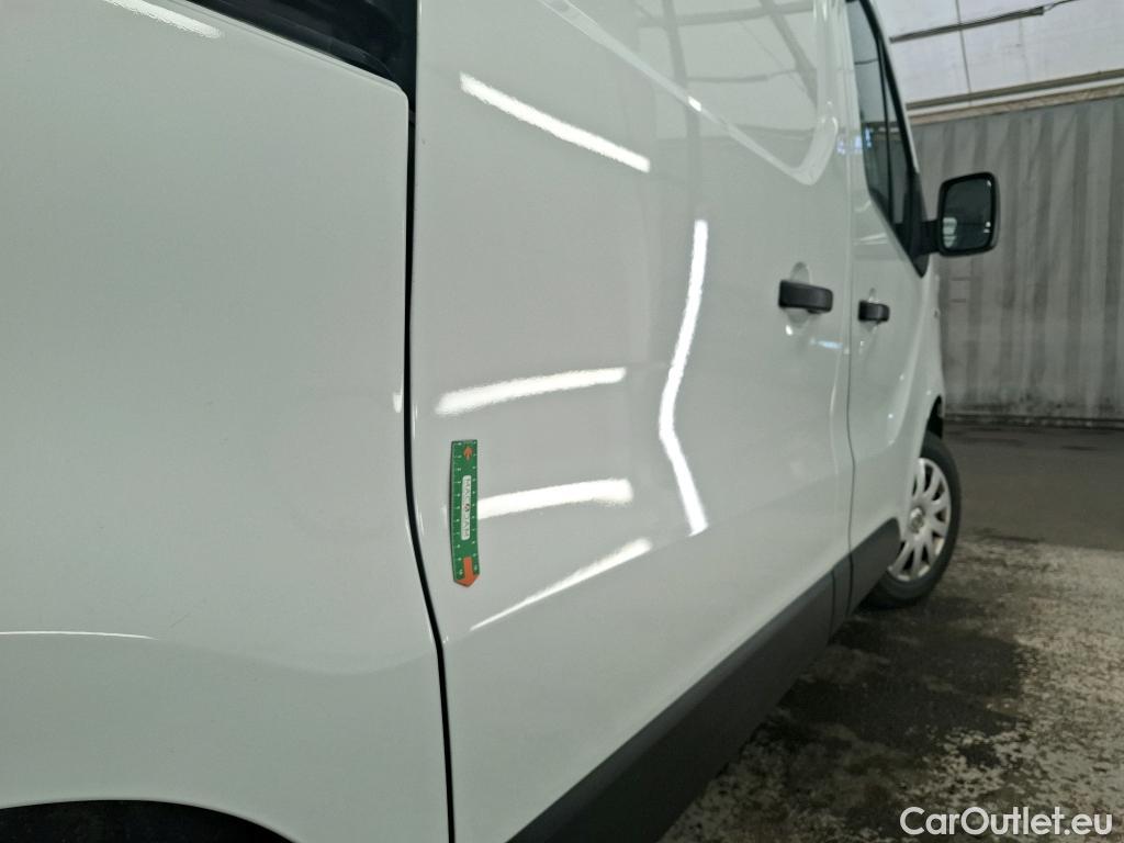  Renault  Trafic RENAULT  / 2019 / 4P / Fourgon tole FG GCF L1H1 1000 1.6 dCi 120 #25