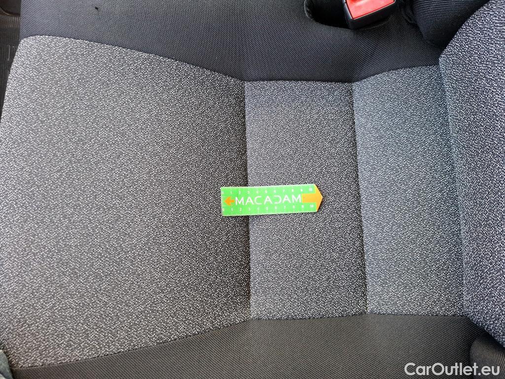  Fiat  Ducato FIAT  2014 4P Fourgon tôlé 3.0 C H1 2.3 Multijet 120 Pack Pro Nav #33