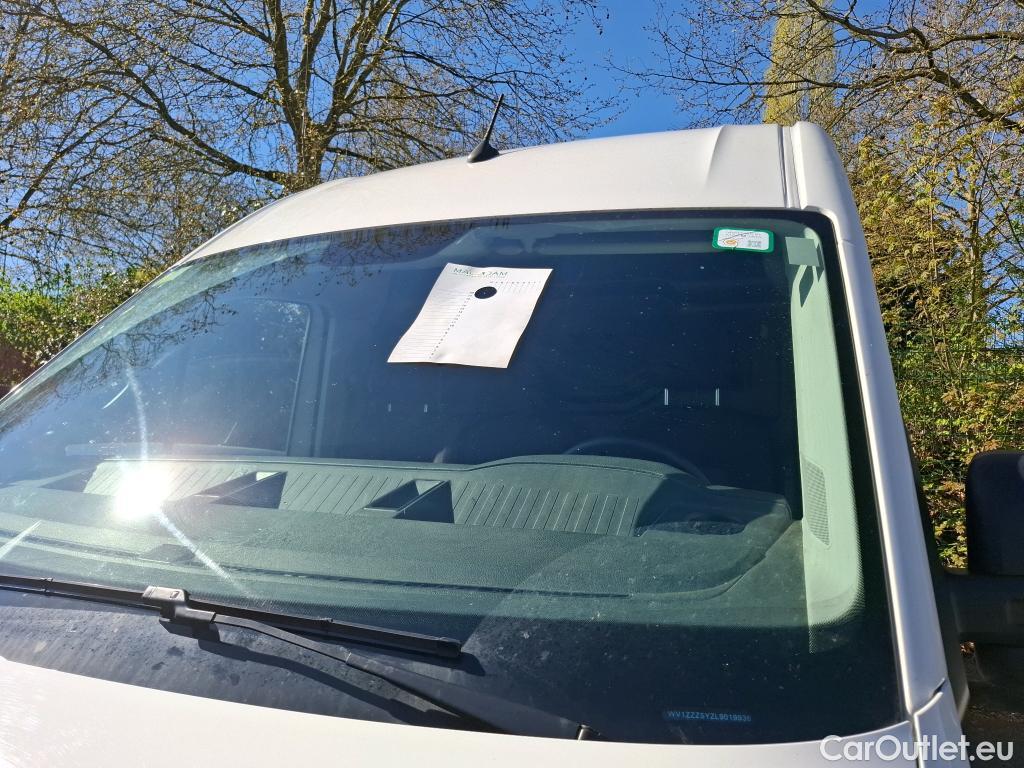  Volkswagen  Crafter  Fourgon Fourgon 35 mittlerer Radstand mit Hochdach FWD 2.0 140CV BVM6 #74