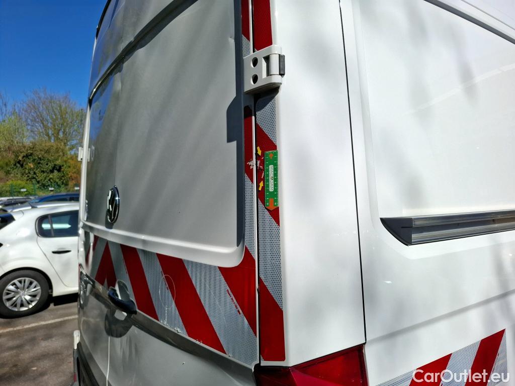  Volkswagen  Crafter  Fourgon Fourgon 35 mittlerer Radstand mit Hochdach FWD 2.0 140CV BVM6 #86