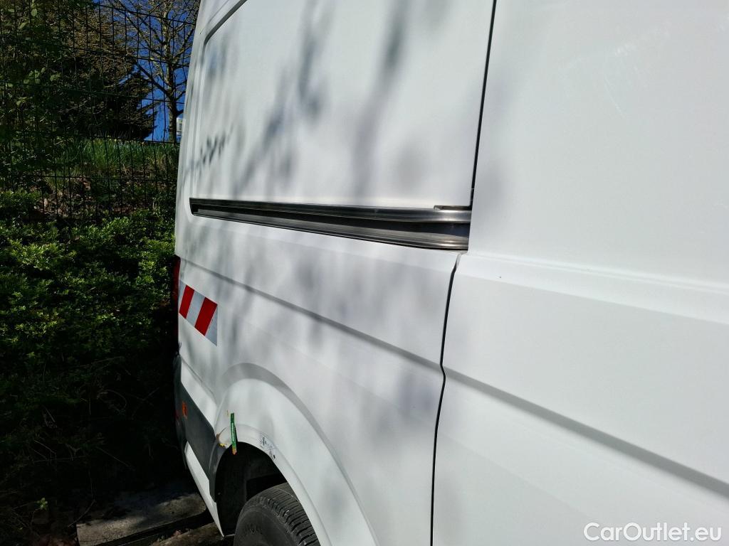 Volkswagen  Crafter  Fourgon Fourgon 35 mittlerer Radstand mit Hochdach FWD 2.0 140CV BVM6 #6