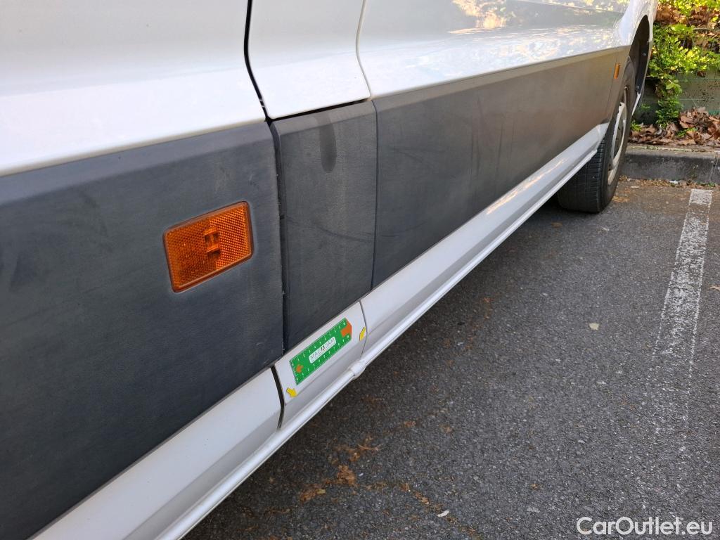  Volkswagen  Crafter  Fourgon Fourgon 35 mittlerer Radstand mit Hochdach FWD 2.0 140CV BVM6 #49