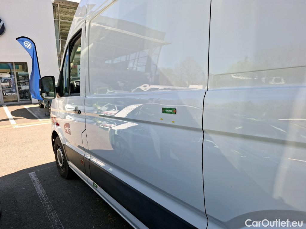  Volkswagen  Crafter  Fourgon Fourgon 35 mittlerer Radstand mit Hochdach FWD 2.0 140CV BVM6 #11