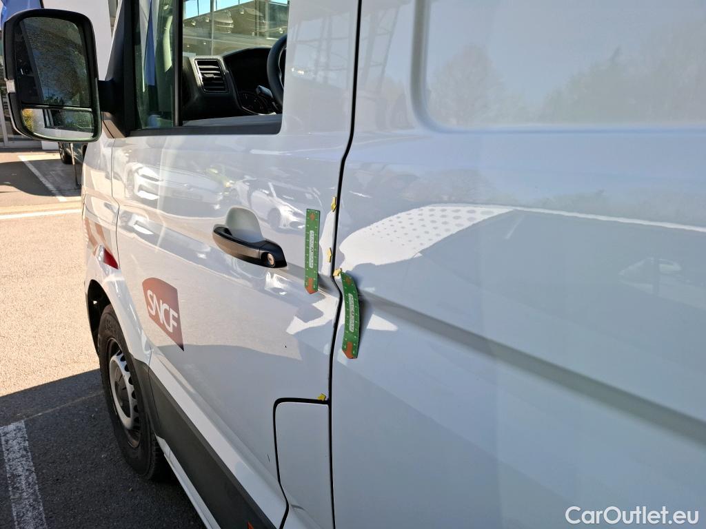  Volkswagen  Crafter  Fourgon Fourgon 35 mittlerer Radstand mit Hochdach FWD 2.0 140CV BVM6 #57