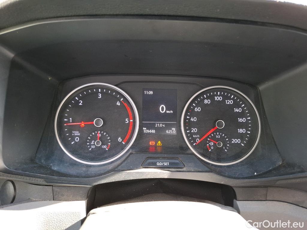  Volkswagen  Crafter  Fourgon Fourgon 35 mittlerer Radstand mit Hochdach FWD 2.0 140CV BVM6 #92