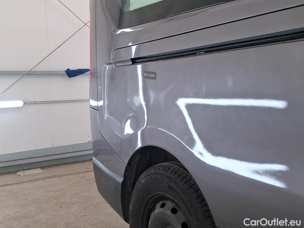  Renault  Trafic RENAULT  4p Combi Zen L2 Energy dCi 145 8 places #9