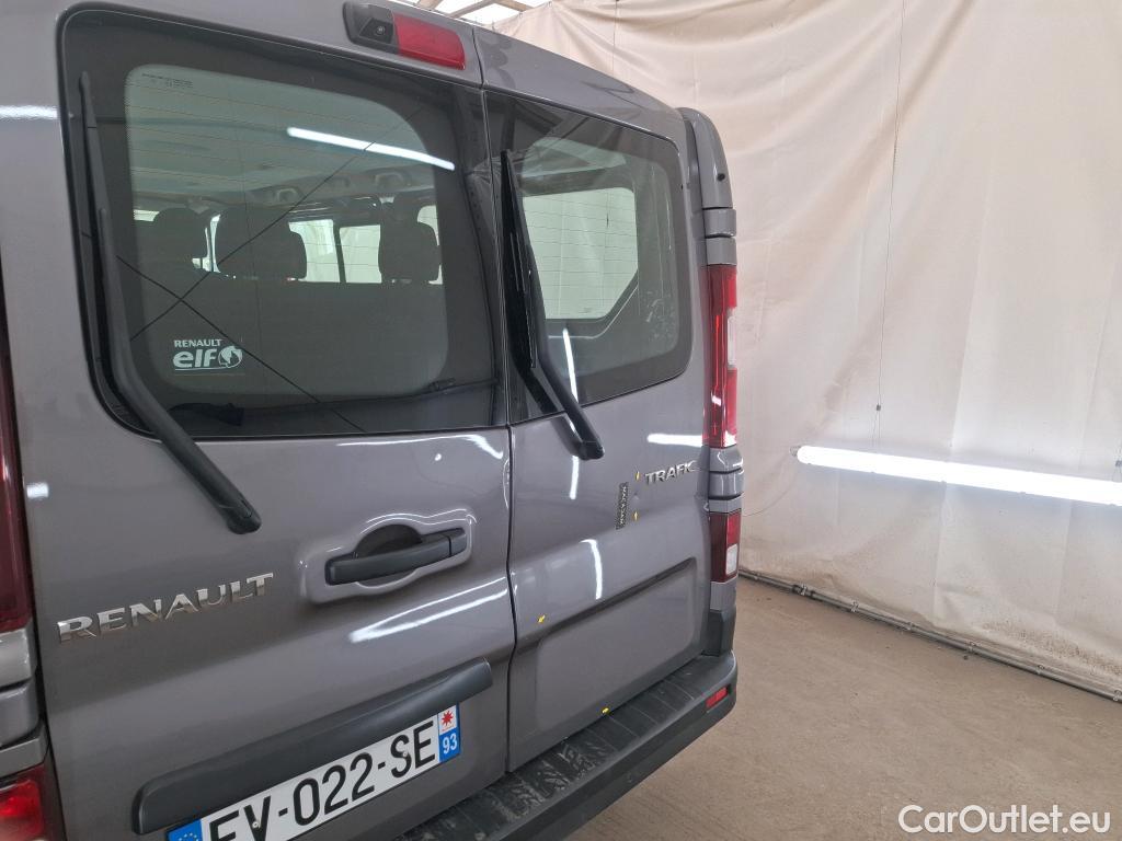  Renault  Trafic RENAULT  4p Combi Zen L2 Energy dCi 145 8 places #70