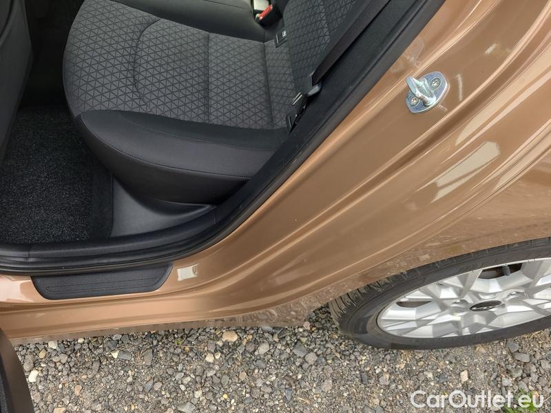  KIA  Cee'd Ceed Sportswagon (2018->) Ceed SW 1.5 T-GDI 118 Spin 5d #6