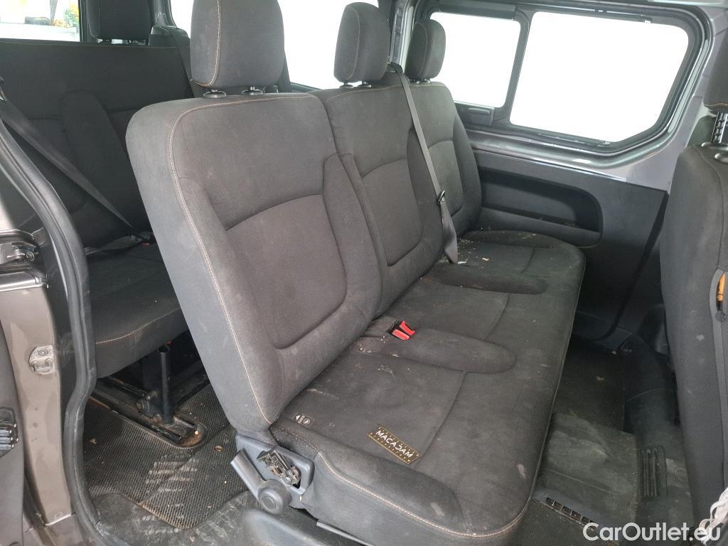 Renault  Trafic RENAULT  4p Combi Zen L2 Energy dCi 145 8 places #125