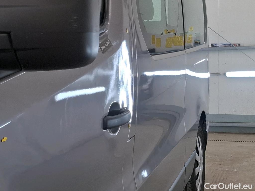  Renault  Trafic RENAULT  4p Combi Zen L2 Energy dCi 145 8 places #86