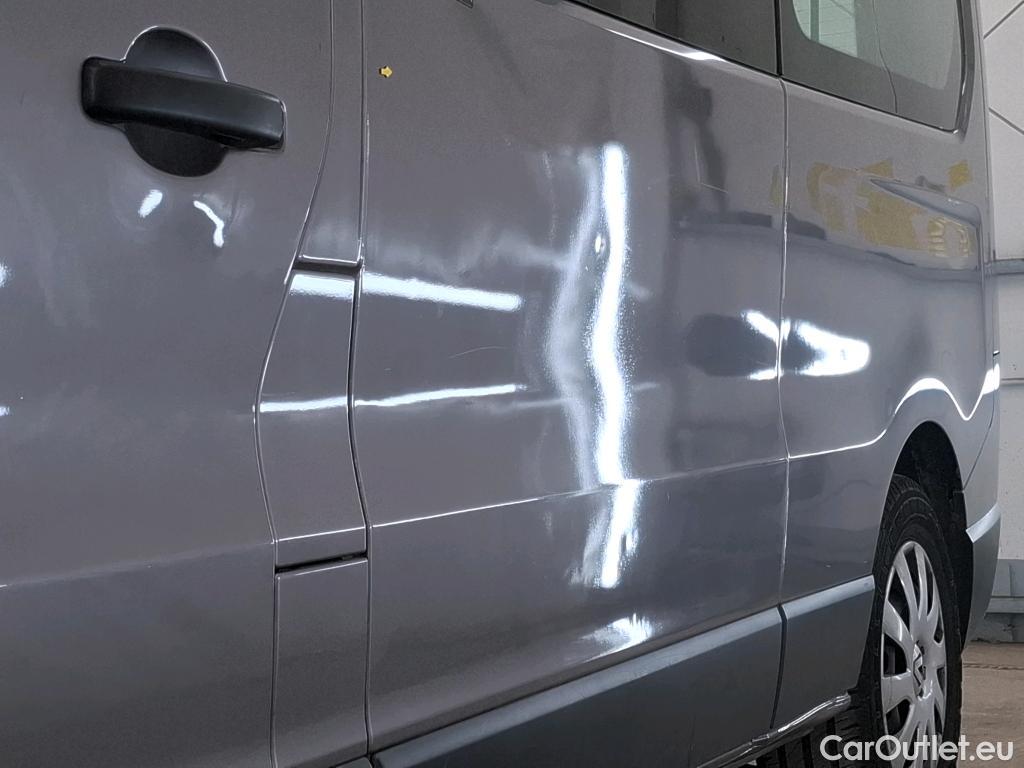  Renault  Trafic RENAULT  4p Combi Zen L2 Energy dCi 145 8 places #22