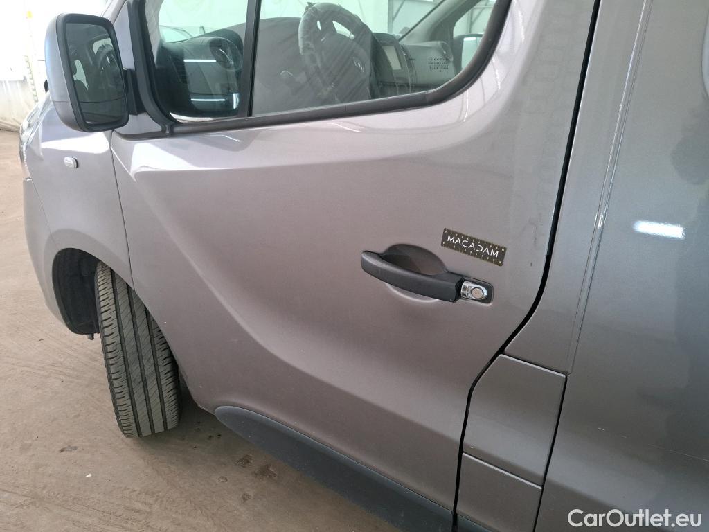  Renault  Trafic RENAULT  4p Combi Zen L2 Energy dCi 145 8 places #123