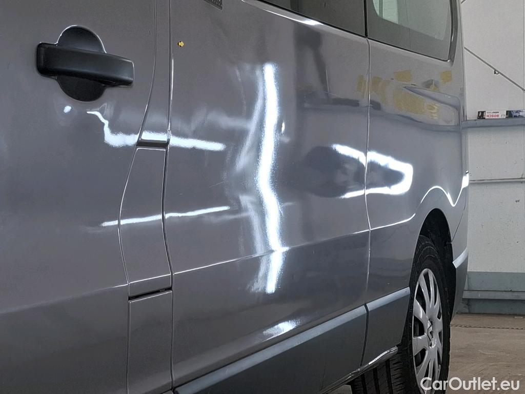  Renault  Trafic RENAULT  4p Combi Zen L2 Energy dCi 145 8 places #23